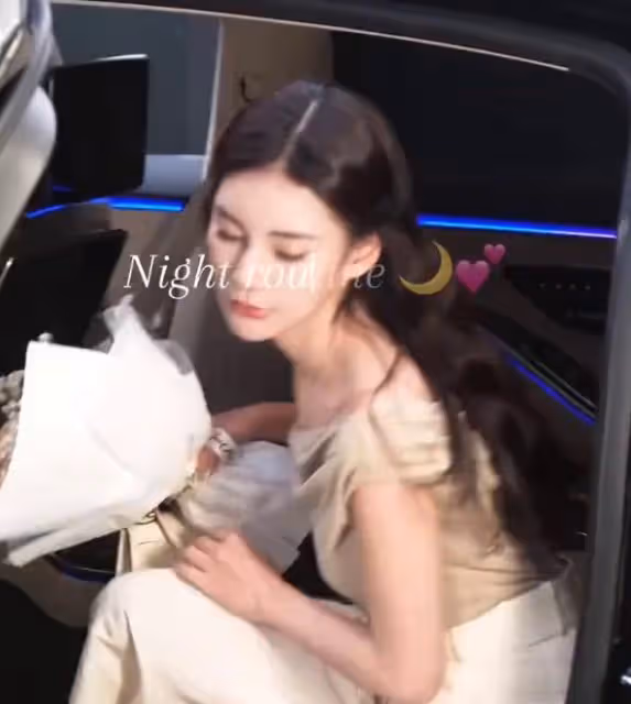 汪小菲老婆曬日常vlog,健身插花像名媛貴婦,穿睡衣拿著香檳飛奔