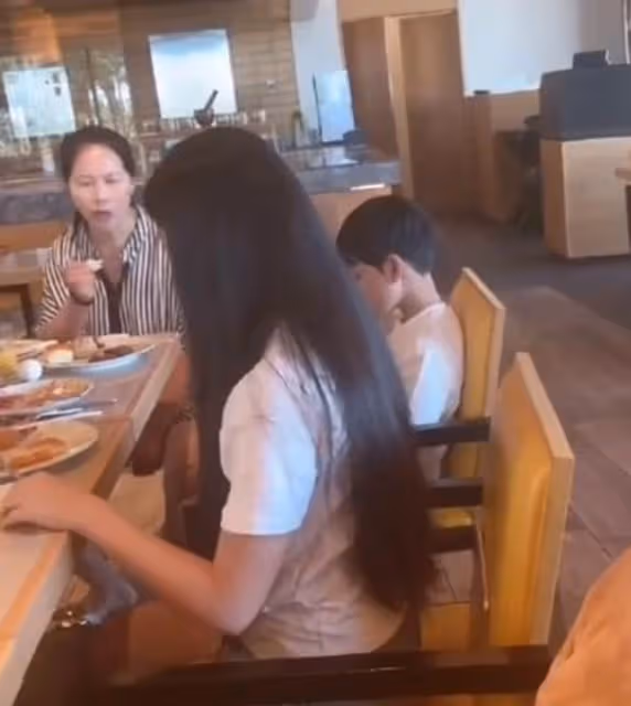 汪小菲開啟歐洲度蜜月之旅,小梅曬瑞士早餐,沒有帶玥兒和箖兒