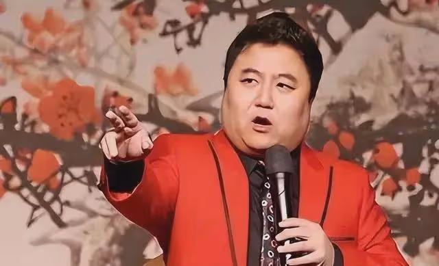 被判入獄至今仍在服刑！他搭檔馮鞏春晚爆紅，後卻成百萬詐騙犯