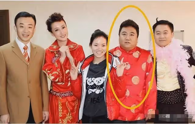 被判入獄至今仍在服刑！他搭檔馮鞏春晚爆紅，後卻成百萬詐騙犯