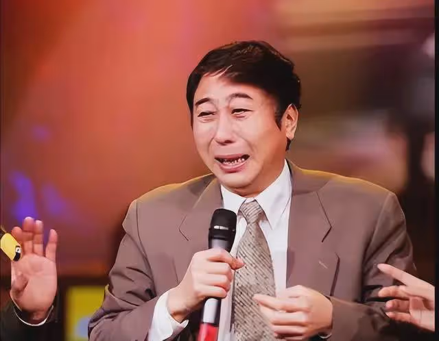 被判入獄至今仍在服刑！他搭檔馮鞏春晚爆紅，後卻成百萬詐騙犯