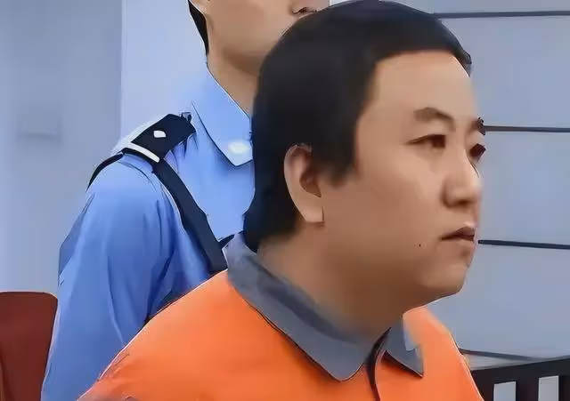 被判入獄至今仍在服刑！他搭檔馮鞏春晚爆紅，後卻成百萬詐騙犯