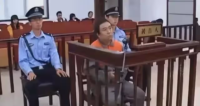 被判入獄至今仍在服刑！他搭檔馮鞏春晚爆紅，後卻成百萬詐騙犯