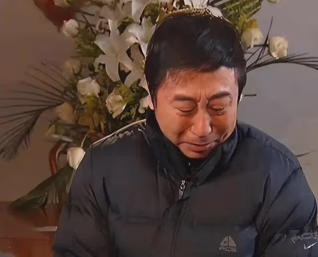 被判入獄至今仍在服刑！他搭檔馮鞏春晚爆紅，後卻成百萬詐騙犯