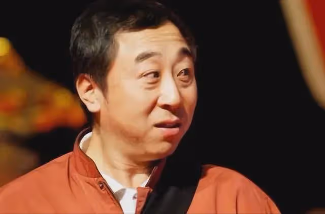 被判入獄至今仍在服刑！他搭檔馮鞏春晚爆紅，後卻成百萬詐騙犯