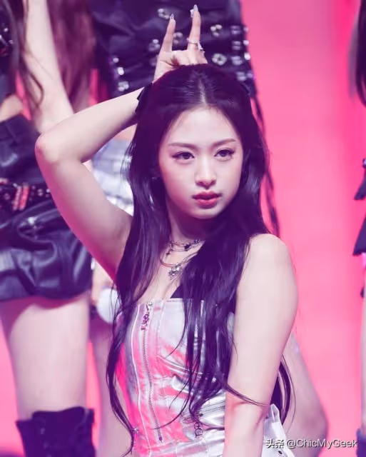 Jennie接班人、翻版Lisa!BABYMONSTER就靠這兩位在紅吧