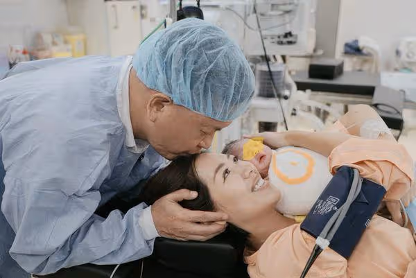 劉伊心歷經12小時生產 升格3寶媽 親訴「好難生!」