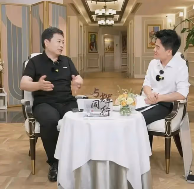 殺瘋了!董宇輝華為總部直播:在線60萬人成交1億元,余承東狂贊