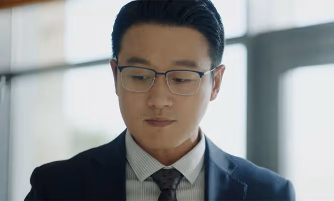 《錯位》直到蘇真真發現江娜懷顧己鳴孩子,她才發現,自己被玩弄