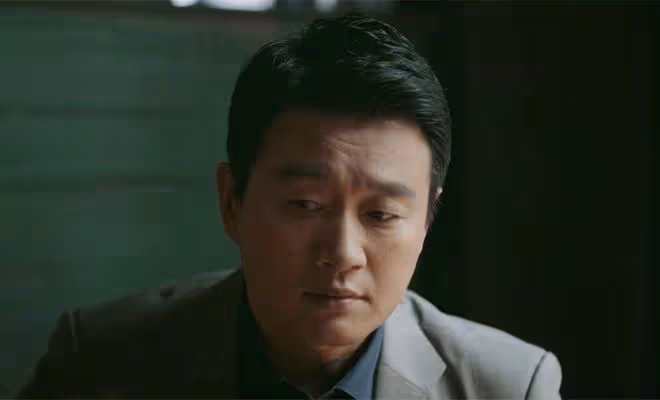 《錯位》直到蘇真真發現江娜懷顧己鳴孩子，她才發現，自己被玩弄