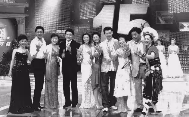 朱迅近期現身嘴歪眼斜，網友：這是整容失敗了?