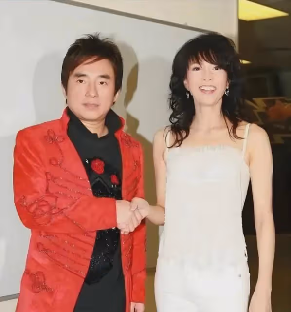 呂方:一輛寶馬讓我看透鄭裕玲,租房秘婚小富婆,苦盡甘來無遺憾