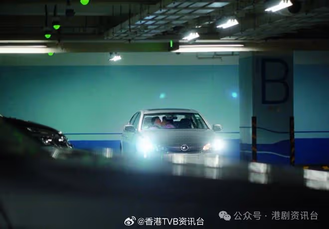 突發!TVB中年好聲音人氣歌手被爆為車廂激吻製作人
