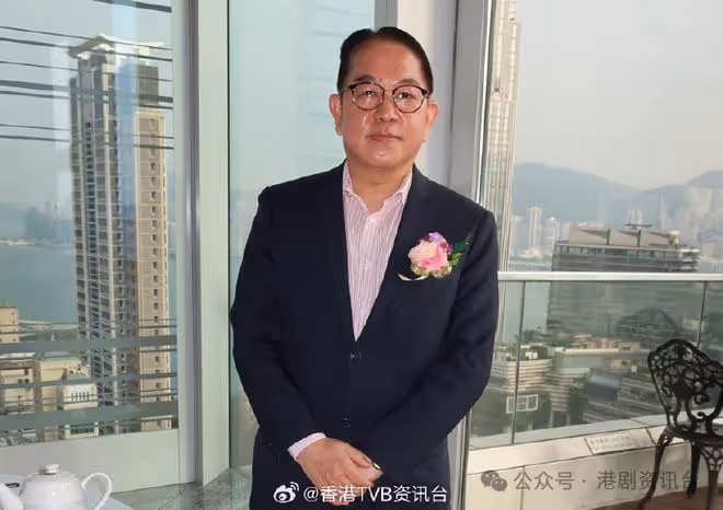 突發!TVB中年好聲音人氣歌手被爆為車廂激吻製作人