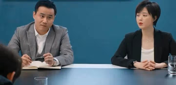 當黃曉明「對撞」上蔣欣,新劇各看4集,一個已棄一個在追