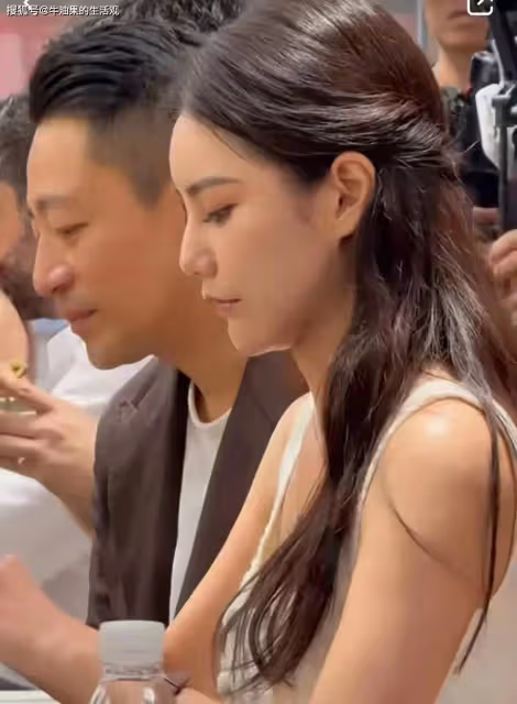 汪小菲老婆對張蘭翻白眼,上演一秒變臉,希望不是下一個大S