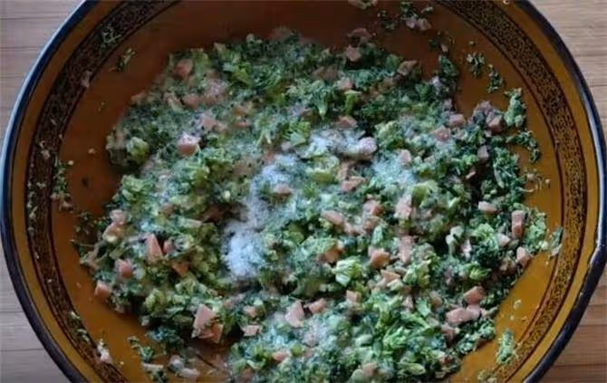 半碗麵粉,一個西蘭花,10分鐘快速做早餐餅,讓孩子愛上吃西蘭花