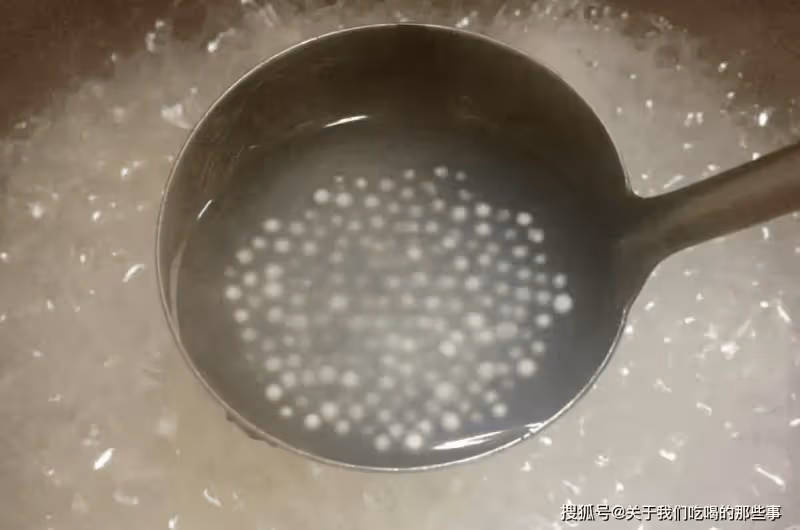 煮西米，冷水下鍋還是開水下鍋？學會正確做法，西米無白點很Q彈