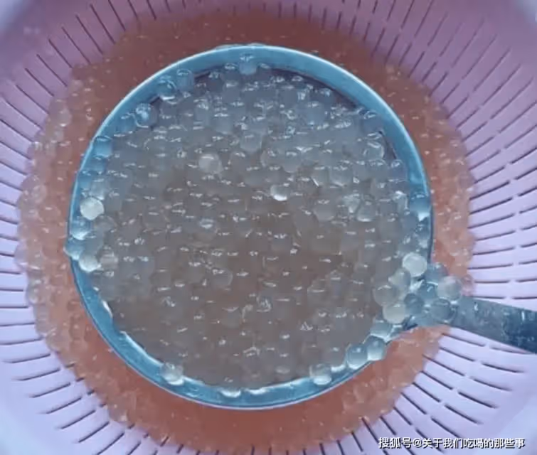 煮西米,冷水下鍋還是開水下鍋?學會正確做法,西米無白點很Q彈