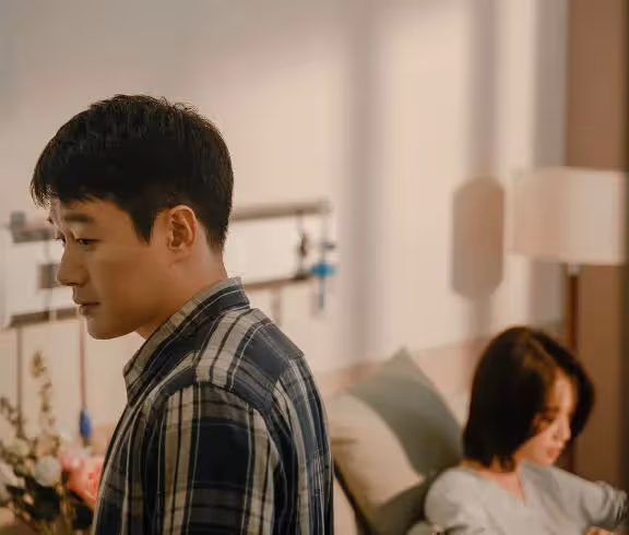 錯位：三個女人，一個比一個悲慘，再缺愛，也別在垃圾堆里撿男人