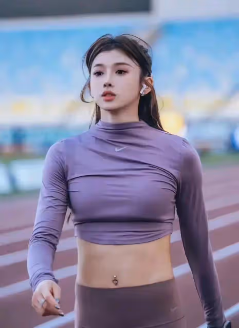 吳艷妮出征奧運前曬美照,自信大方手上美甲太搶眼,對自己很自信