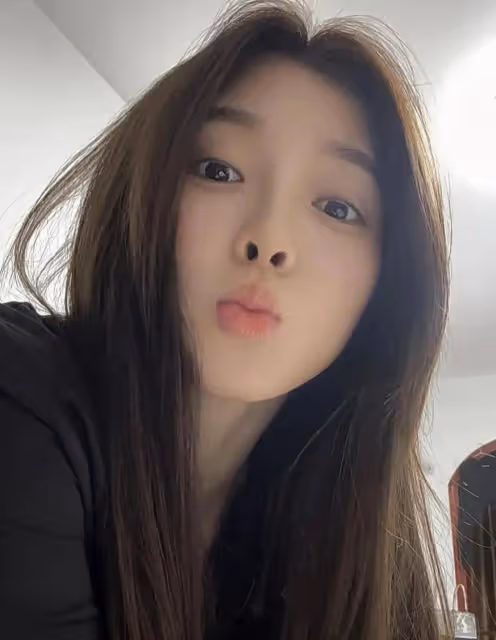 吳艷妮出征奧運前曬美照,自信大方手上美甲太搶眼,對自己很自信