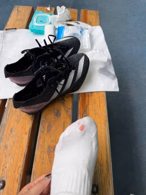 吳艷妮出征奧運前曬美照,自信大方手上美甲太搶眼,對自己很自信
