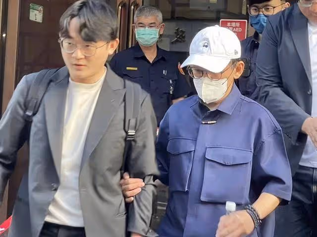 持兒童少年性影片被起訴，黃子佼法庭上翻供不認罪