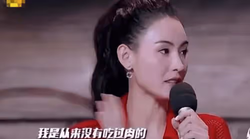 張柏芝曬4胎照!雙腳反到腰猶如劈又,疑先天畸形,蒜頭鼻像爸