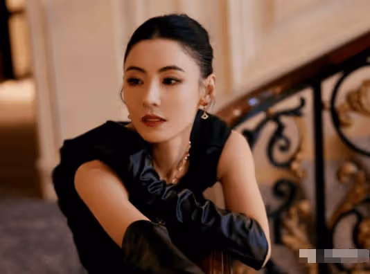 張柏芝怒斥謝霆鋒不是好人!流產4次卻和前女友好上,稱3胎兔唇是兩人的報應