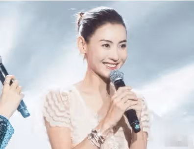 張柏芝怒斥謝霆鋒不是好人!流產4次卻和前女友好上,稱3胎兔唇是兩人的報應