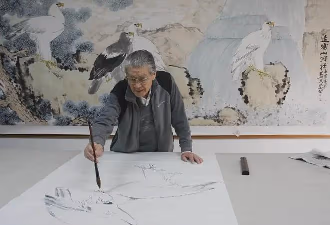 隱姓埋名75年，白天當演員，晚上是間諜，94歲「姜子牙」傳奇一生