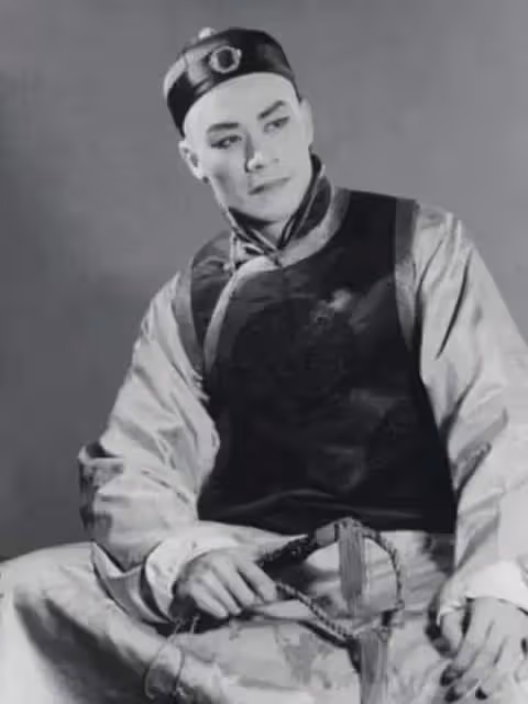 隱姓埋名75年，白天當演員，晚上是間諜，94歲「姜子牙」傳奇一生