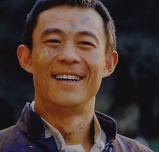 侯勇:一婚娶沈蓉,二婚娶潘雨辰,三婚娶王瑞,如今人生圓滿了