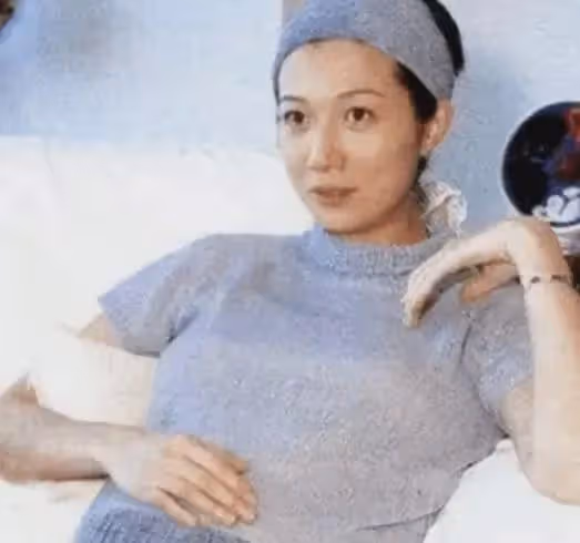 被成龍「愛過」的4位女星,個個氣質迷人,來看看你認識幾個?