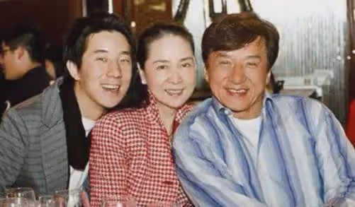 被成龍「愛過」的4位女星,個個氣質迷人,來看看你認識幾個?