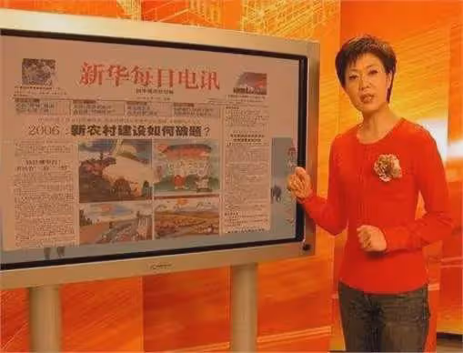 央視主持人李文靜:曾在直播時打哈欠,結婚多年,50歲無兒無女