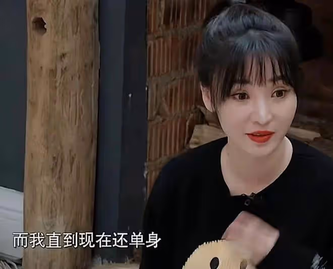 43歲柳岩自曝有孤獨症,看了她的擇偶標準,脫單並不容易