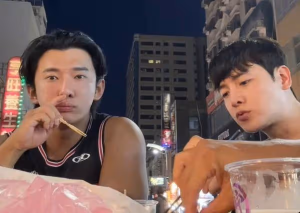 《單身即地獄》李鎮錫現身高雄夜市 初嘗臭豆腐「瞬間變臉」