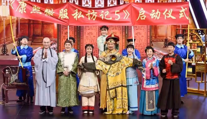 「三德子」趙亮，從太監到雞司令，娶1.8米名模，如今身價上億