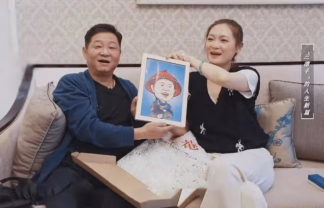 「三德子」趙亮，從太監到雞司令，娶1.8米名模，如今身價上億