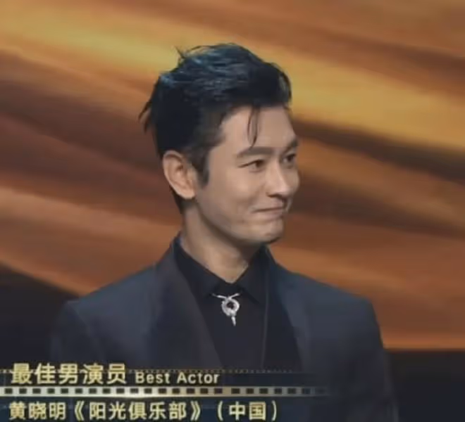 黃曉明公司旗下16個藝人，居然沒有一個紅的，網友：這麼糊？