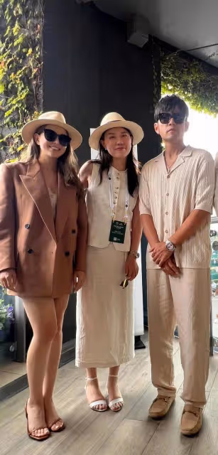 溫網現場,孫儷鄧超拘謹,周杰倫昆凌鬆弛!網友:暴發戶硬擠貴族