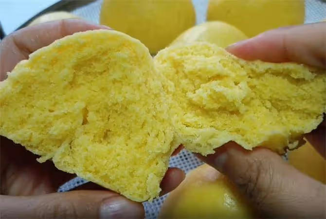 一碗玉米面,半碗麵粉,開水一燙,粗糧細作,好吃又健康