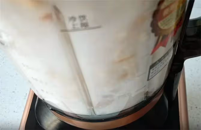 花生最健康做法，不用油，不用鹽，加2斤水，10分鐘做出營養早餐