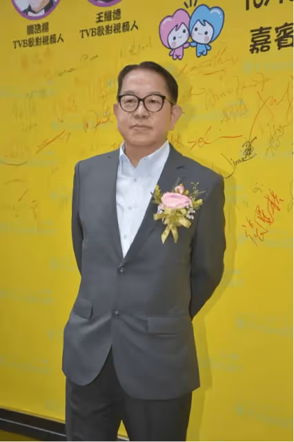 內地翻紅女歌手，被爆與TVB前高層車內激吻，曾是《星光大道》年度冠軍