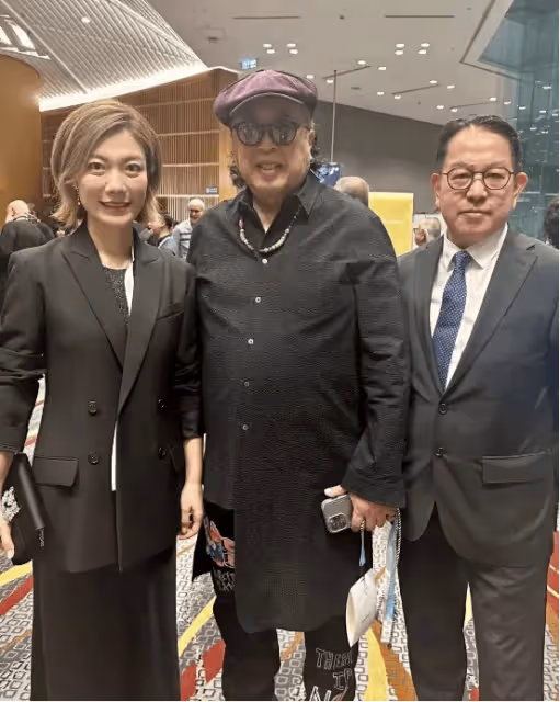 內地翻紅女歌手，被爆與TVB前高層車內激吻，曾是《星光大道》年度冠軍