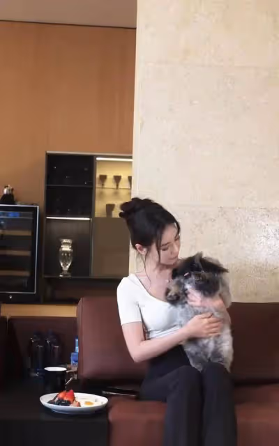 馬筱梅Vlog宣傳自家香腸,豪宅內景曝光!網友:能一次生倆嗎