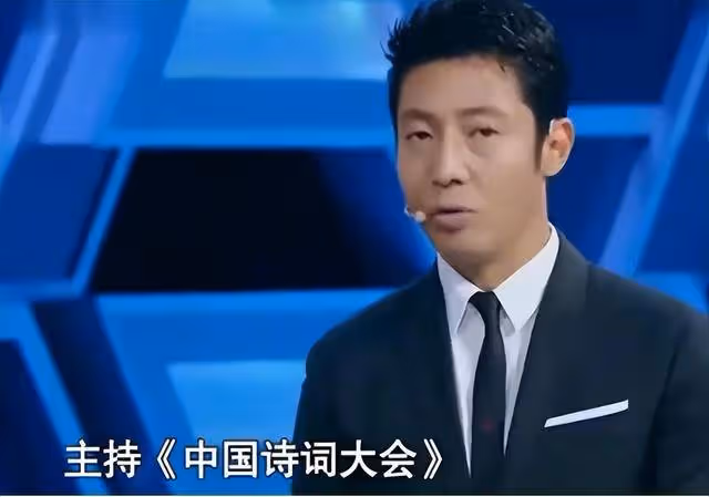 董卿接班人李七月,已然邁向另一條道路