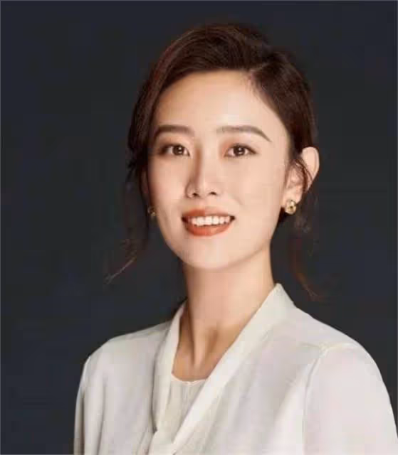 董卿接班人李七月,已然邁向另一條道路